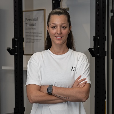 Carina Knecht, Personal Trainerin bei Absolut You: Deine Mentorin für nachhaltige Veränderung und ein neues Lebensgefühl.